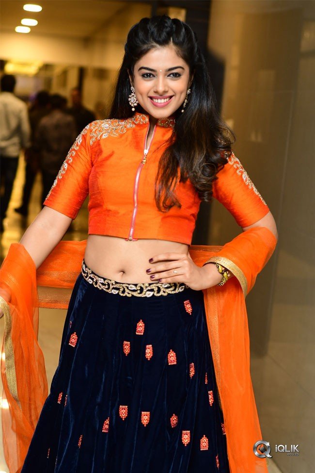 Siddhi-Idnani-New-Photos